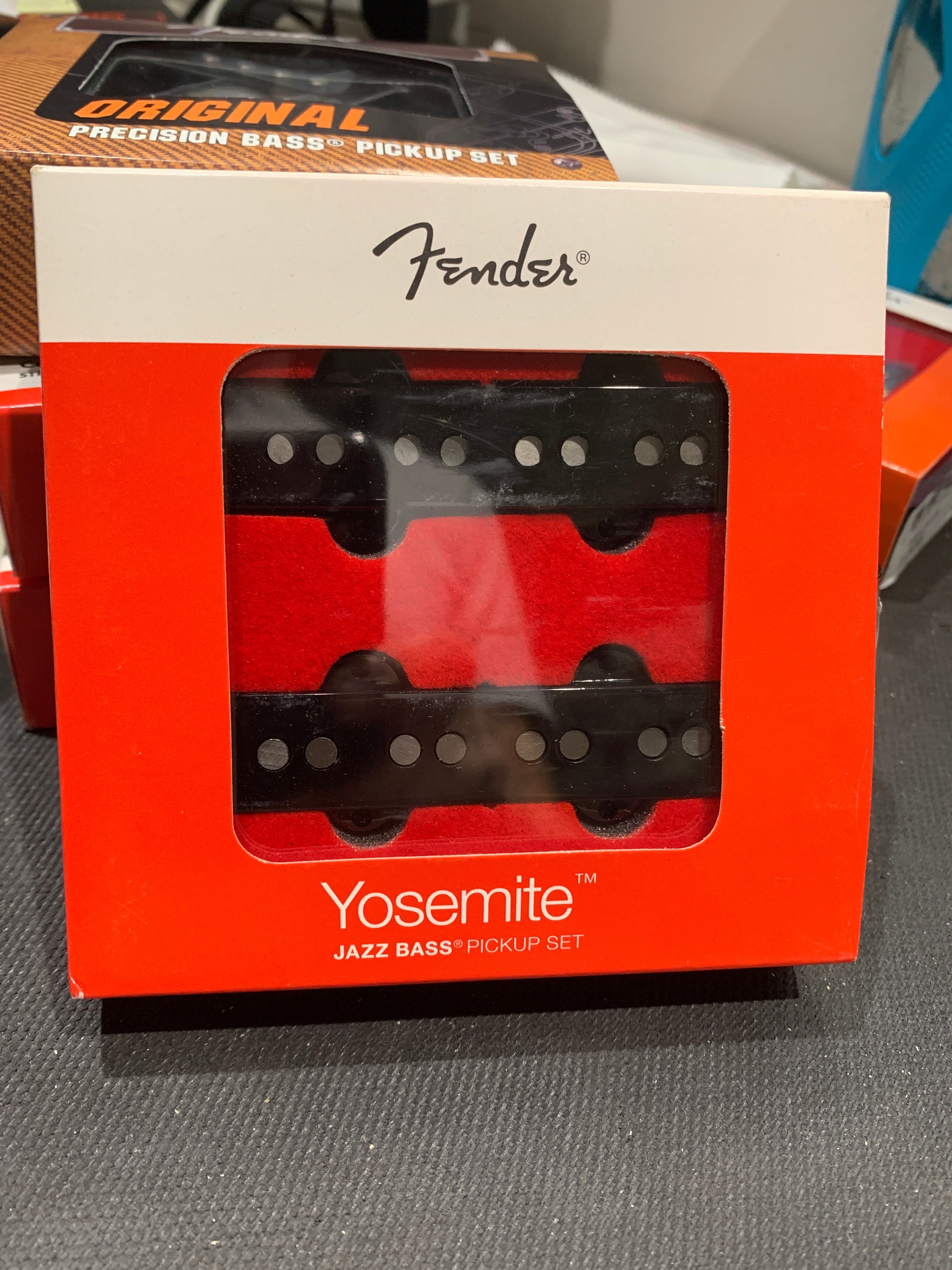 Fender Yosemite™ J Bass® Pickup Set