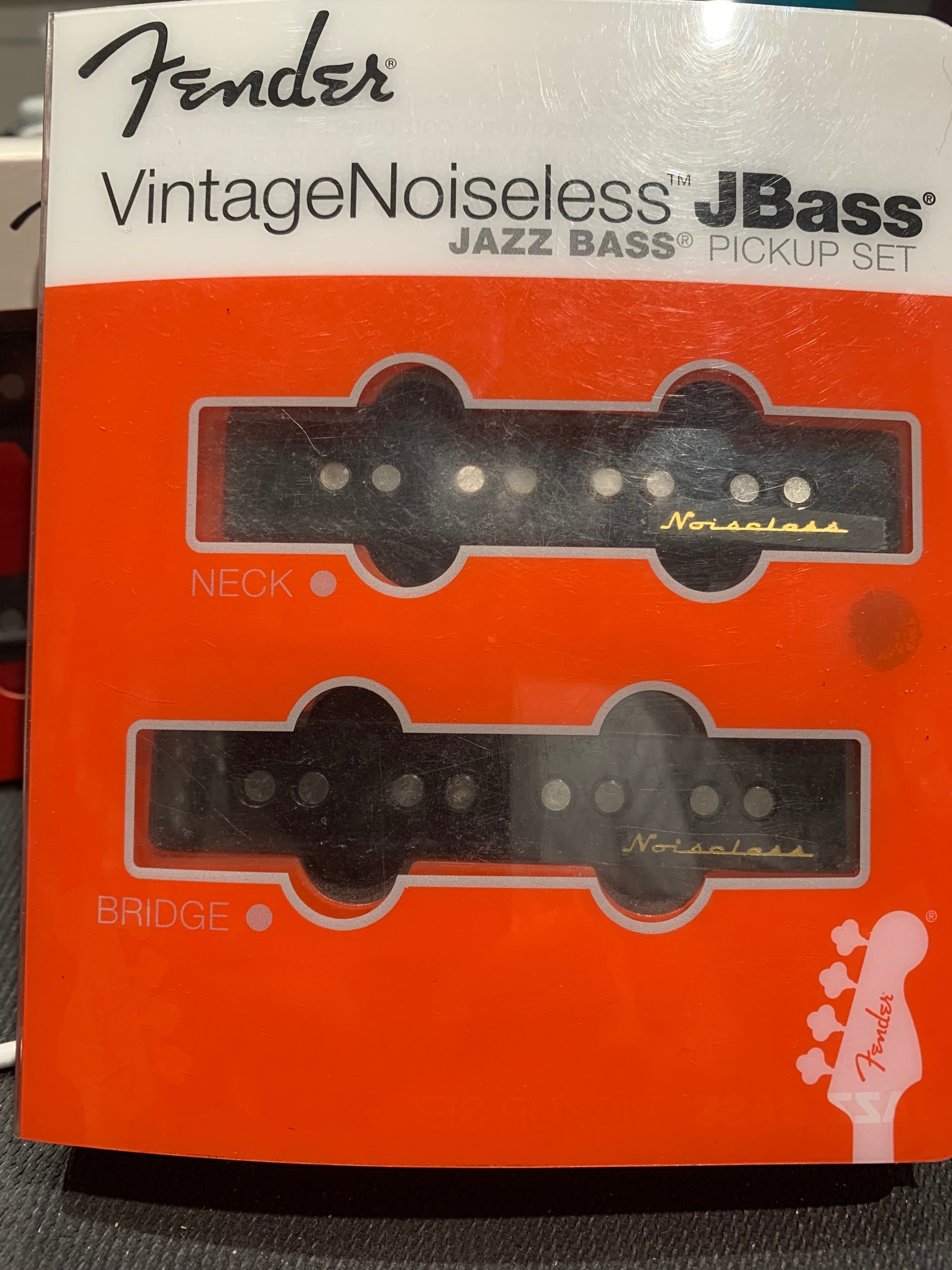 Fender Vintage Noiseless™ Jazz Bass® Pickups, (2)