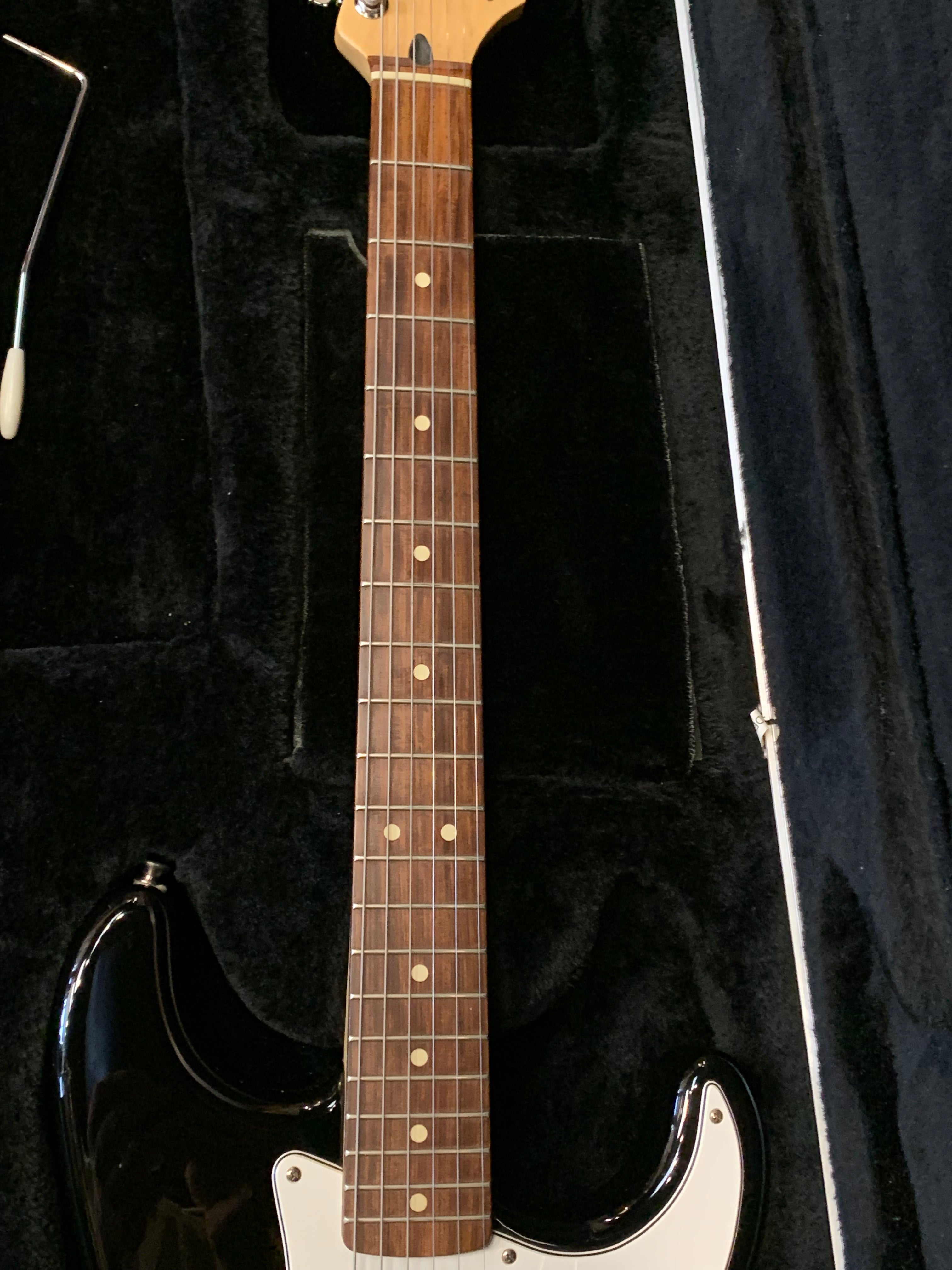 Fender Standard Roland Ready Stratocaster 1999 - Black with Rosewood Fingerboard