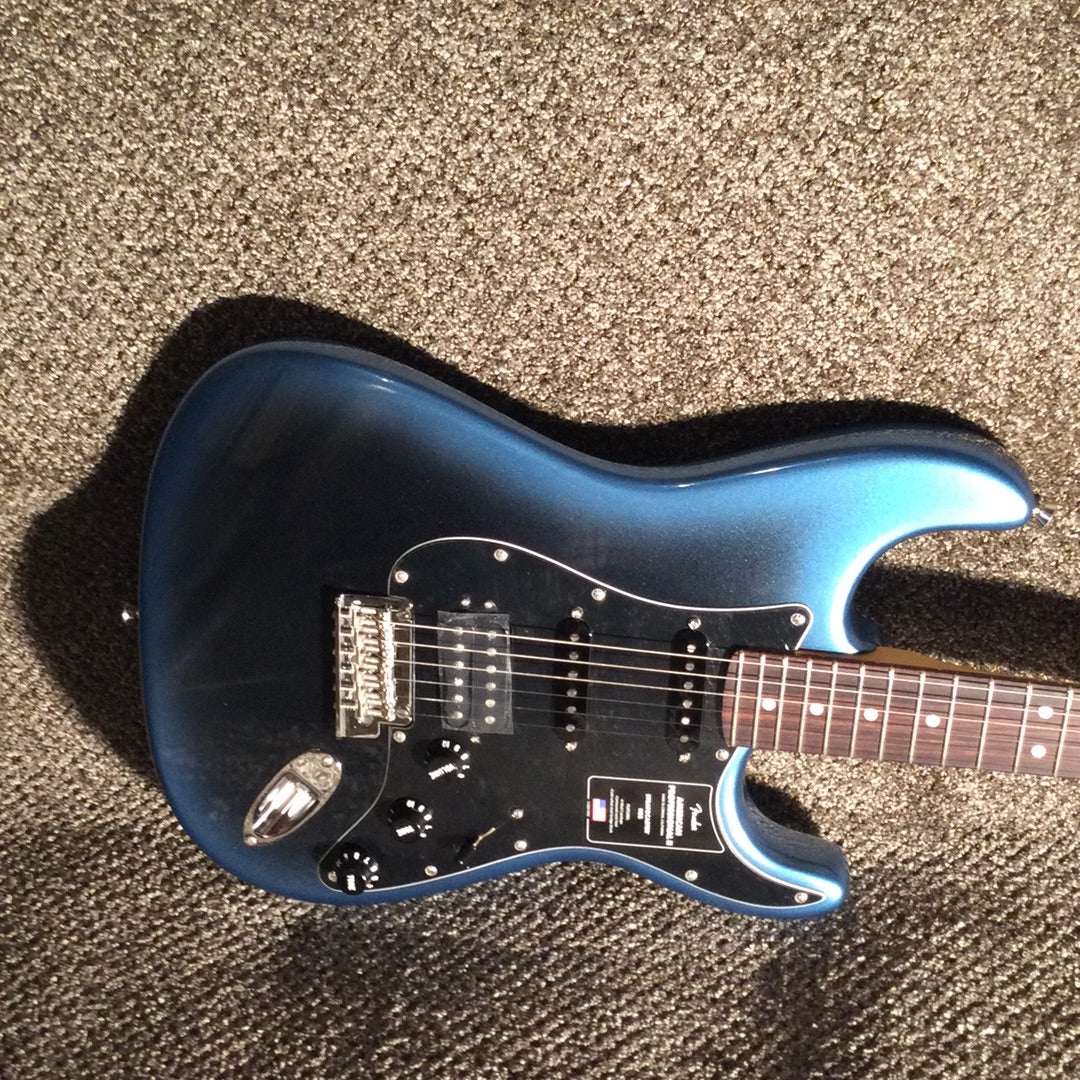 Fender American Professional II Stratocaster® HSS, Rosewood Fingerboard, Dark Night (2022 Mint)