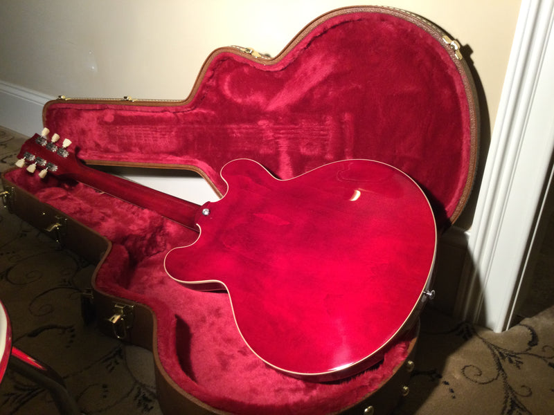 Gibson ES-335 Sixties Cherry Gloss with Factory Case-Accessories