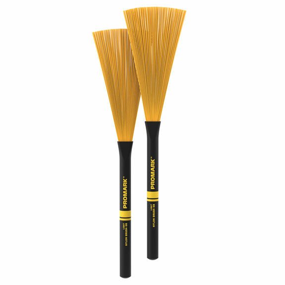 PROMARK LIGHT WEIGHT NYLON BRUSH WITH COUNTERWEIGHT TO SIMUL (PMNB5B )