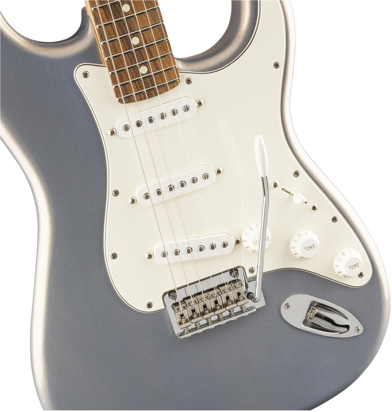 Fender  Player Stratocaster®, Pau Ferro Fingerboard, Silver